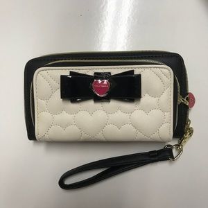 BETSY JOHNSON new wallet